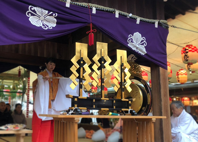 お神楽の舞で祈り